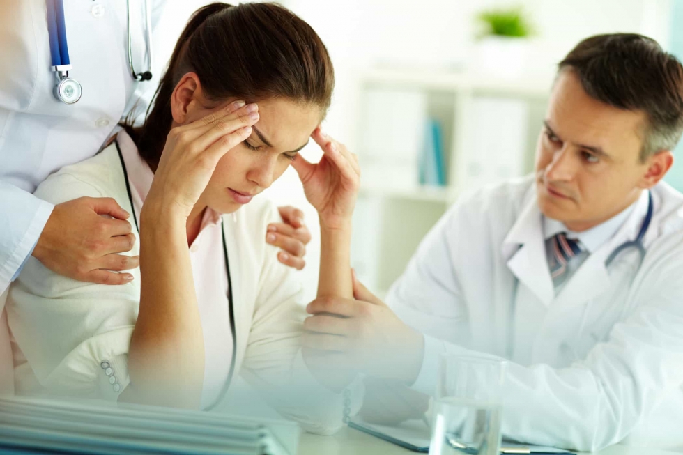 Bệnh đau nửa đầu là triệu chứng của bệnh gì?